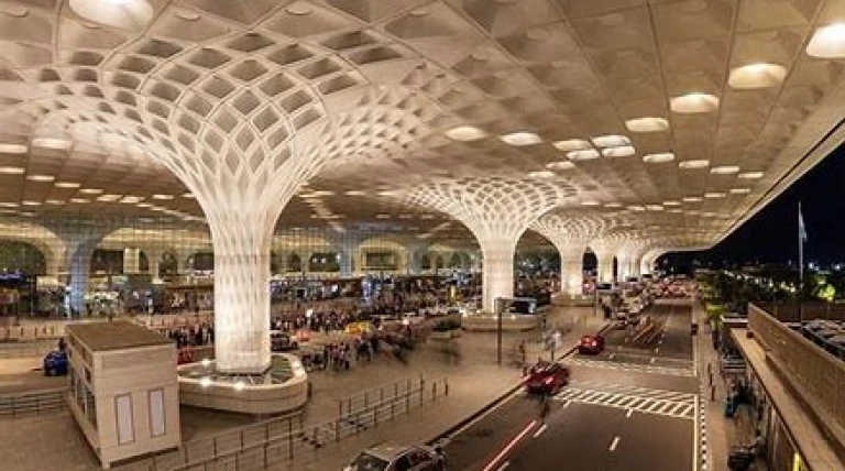 adani-to-invest-rs-17500-cr-in-csmia-mumbai-expansion-by-2029.webp