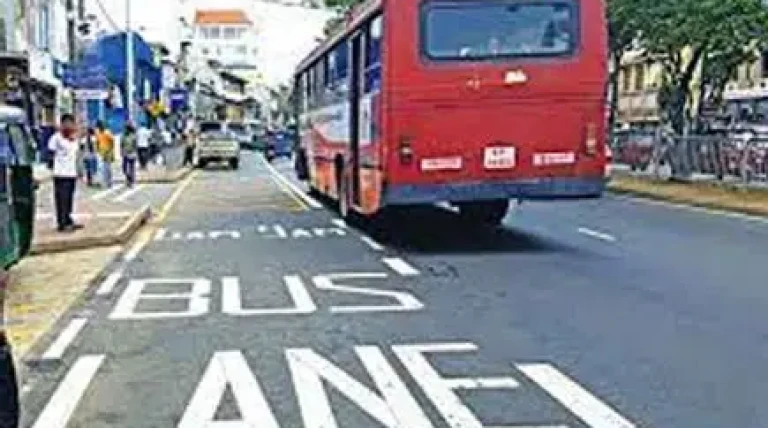 bengalurus-bus-priority-lane.webp