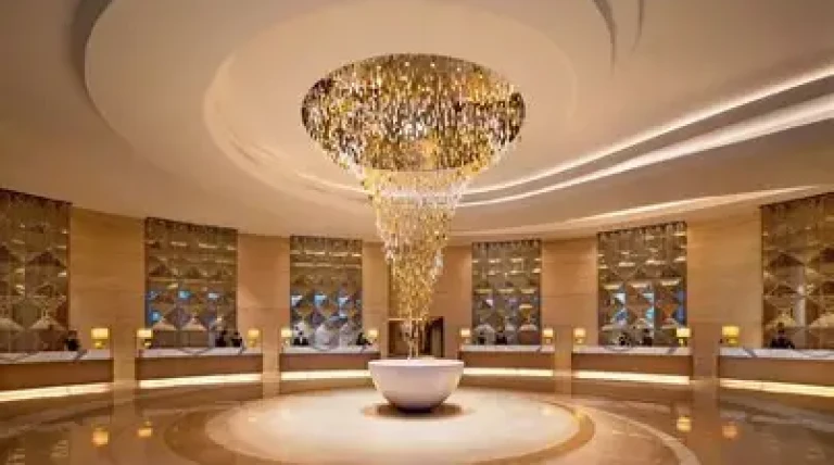 chalet-hotels-qjfr7-qm1v2.webp