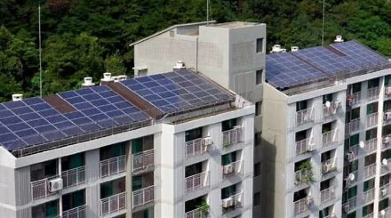 cooperative-societies-for-rooftop-solar-panel-installation.webp