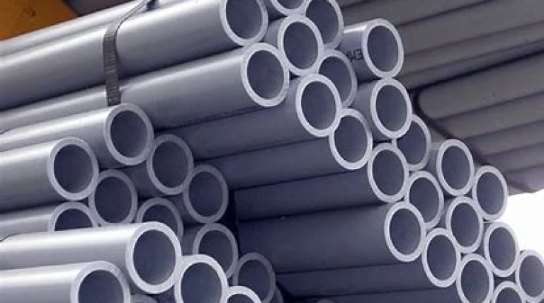 cpvc-and-pvc-pipes.webp