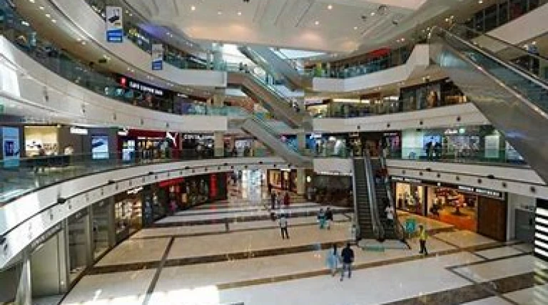 dlf-to-invest-rs-10000-cr-for-premium-offices-shopping-malls.webp
