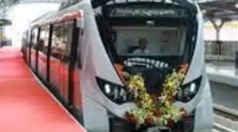 gurugram-metro-rail.webp