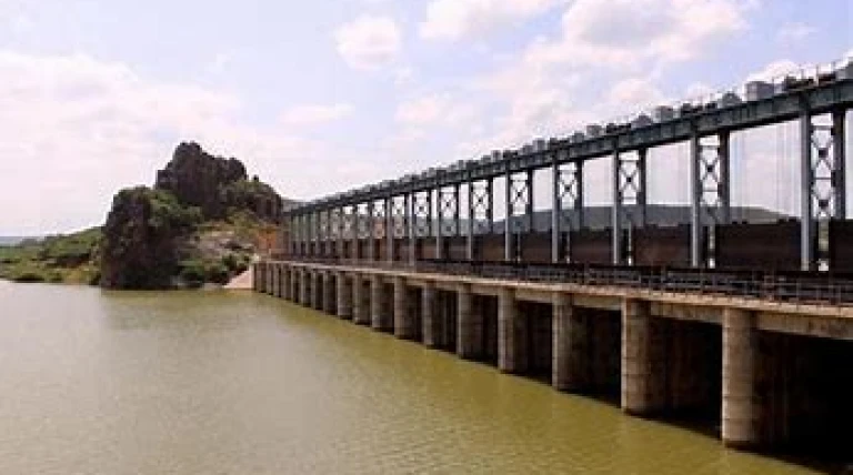 hamirpur-barrage-cum-bridge.webp