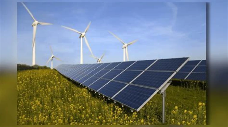 india-adds-23-gw-renewable-capacity-in-apr-aug-fy26.webp