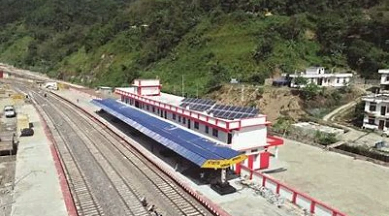 jiribam-imphal-bg-line.webp