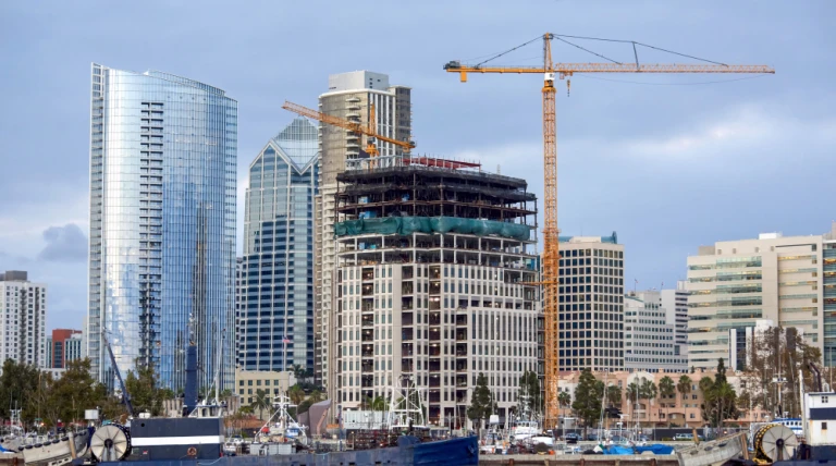 modern-buildings-boats-san-diego-usa.webp