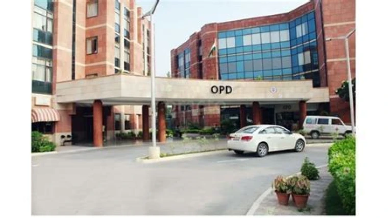 multispecialty-hospital-in-sector-53.webp