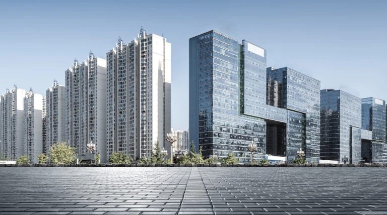 plaza-modern-skyscrapers-xiamen-cbd-fujian-1.webp