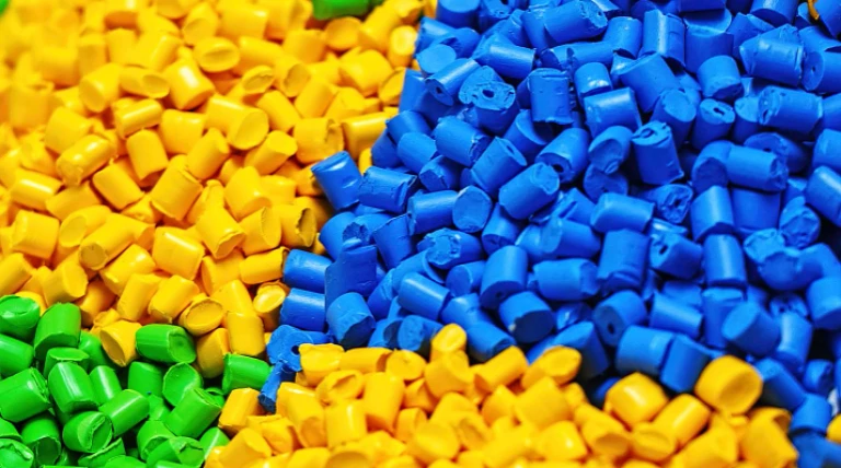 polymeric-dye-plastic-pellets-colorant-plastics-pigment-granules-1.webp