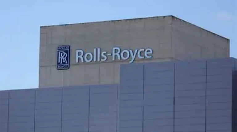 rolls-royce-qvud9-pjl4y.webp