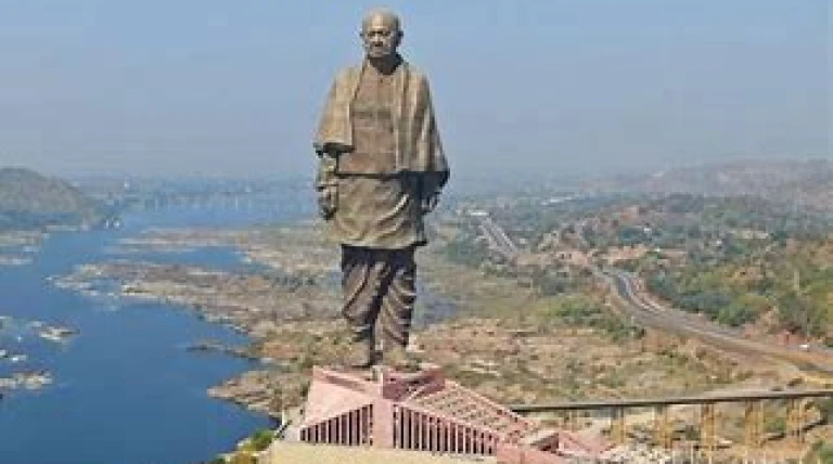 statue-of-unity-in-gujarat.webp