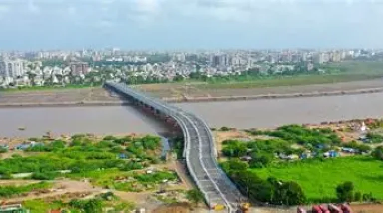 tapi-river-barrage-project-in-surat.webp