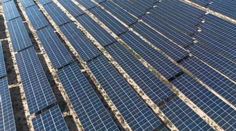 vikram-solar-bags-200-mw-solar-module-order.webp